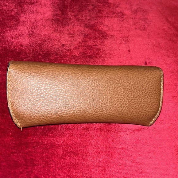 Ray Ban Sun or eyeglasses case, condition issue as pictured - Picture 3 of 7